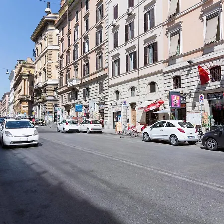 Cavourcolosseumapartment דירה